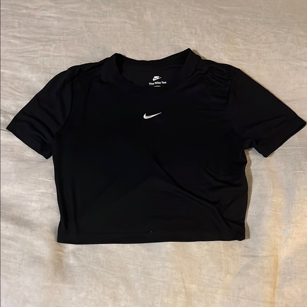 The Nike Cropped Tee